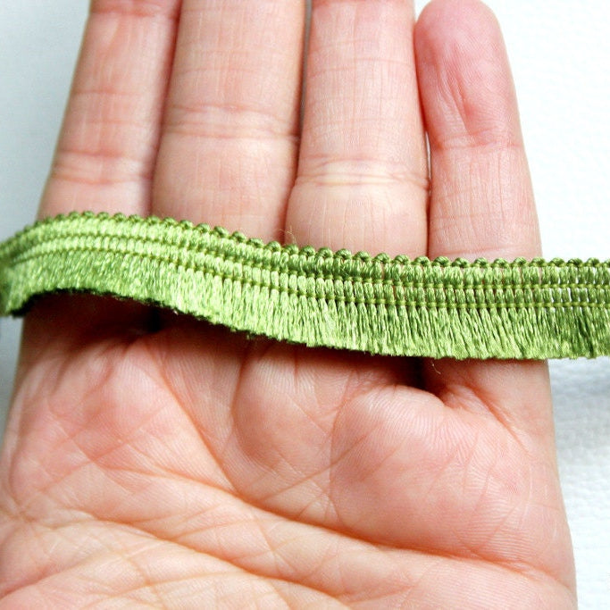 Green Thread Tassels One Yard Trim, Approx. 15mm Wide