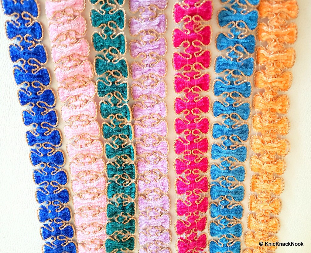 Lilac Purple Lace Trim With Gold Border Piping, Approx. 25mm