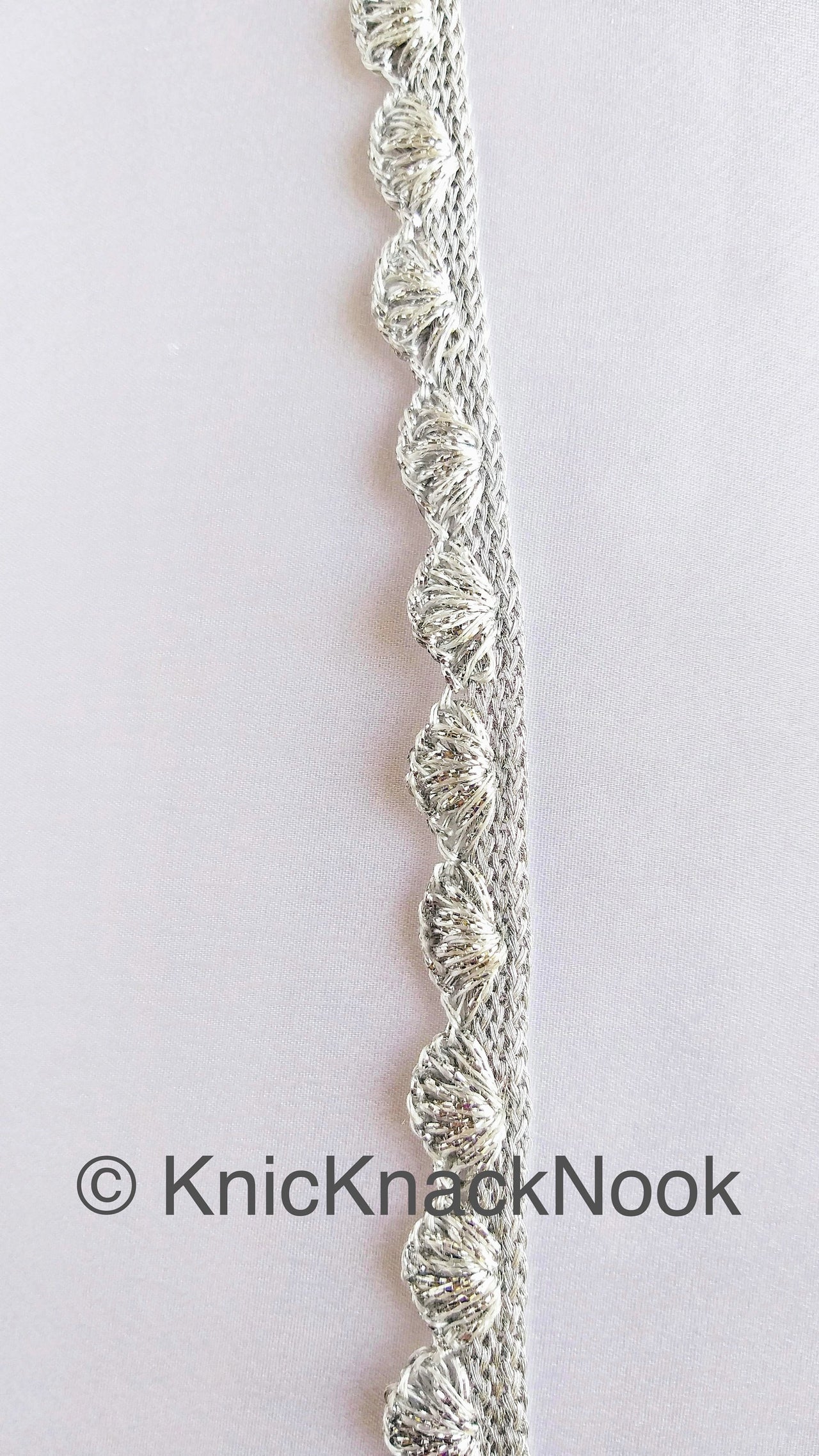 Gold / Silver Shimmer Shell Pattern Scallop Thread Trim With Sequins, Approx. 15mm, Thread Trim