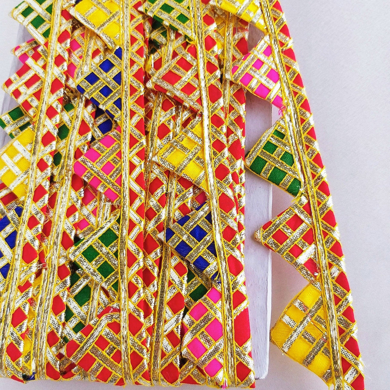 Red Fringe Bunting Trim in Red, Green, Yellow