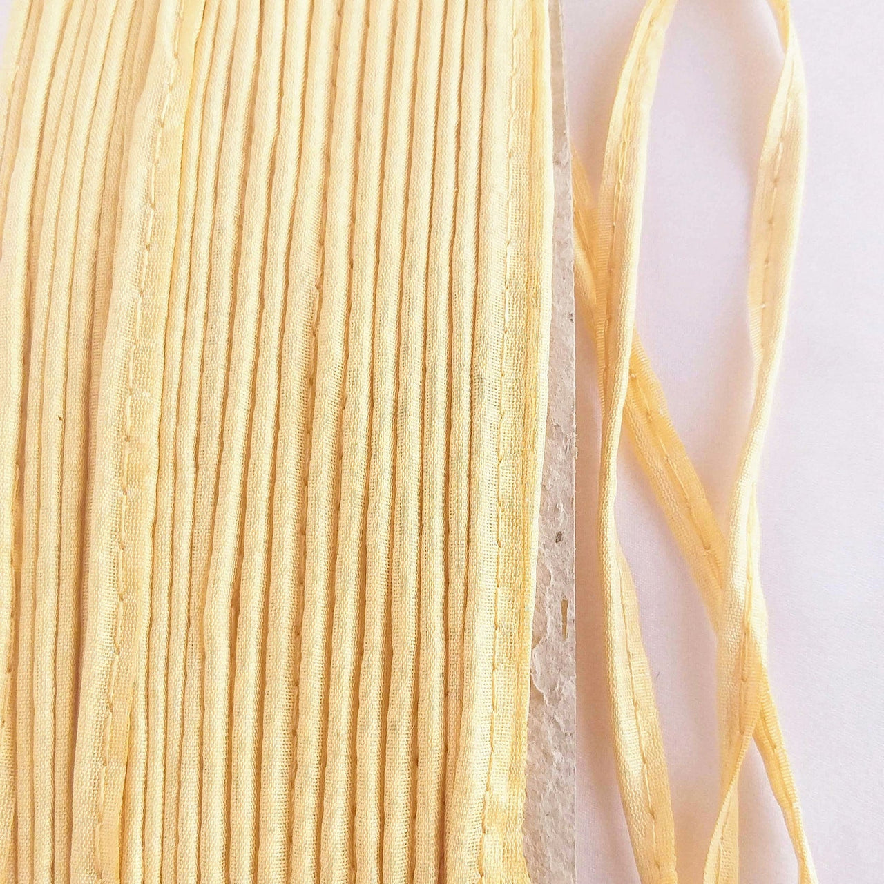 2mm Flanged Insertion Piping on 9mm Band, Beige Art Silk Fabric Trim, Cord piping Trim