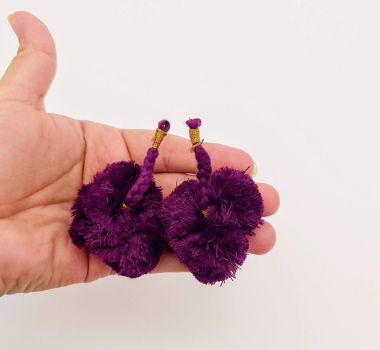 4 x Violet Pom-Pom Tassels Latkan, Pompom Decorations, Pom poms