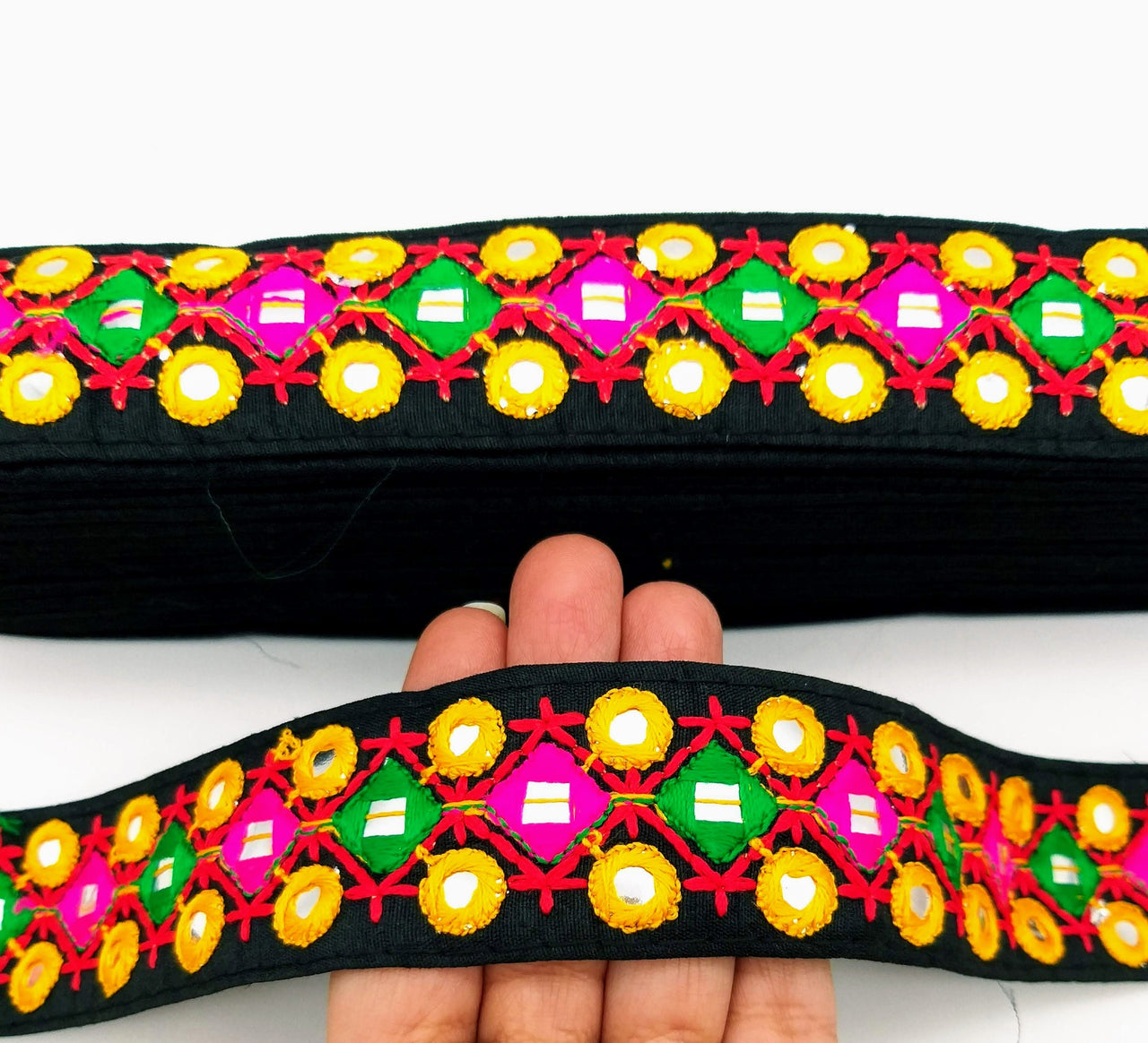 Black Multicoloured Indian Mirror Trim, Kutch Embroidered Navratri Garba Dress Trim Bridal Lace, Indian Sari Border 38 mm Wide Trim Per Yard