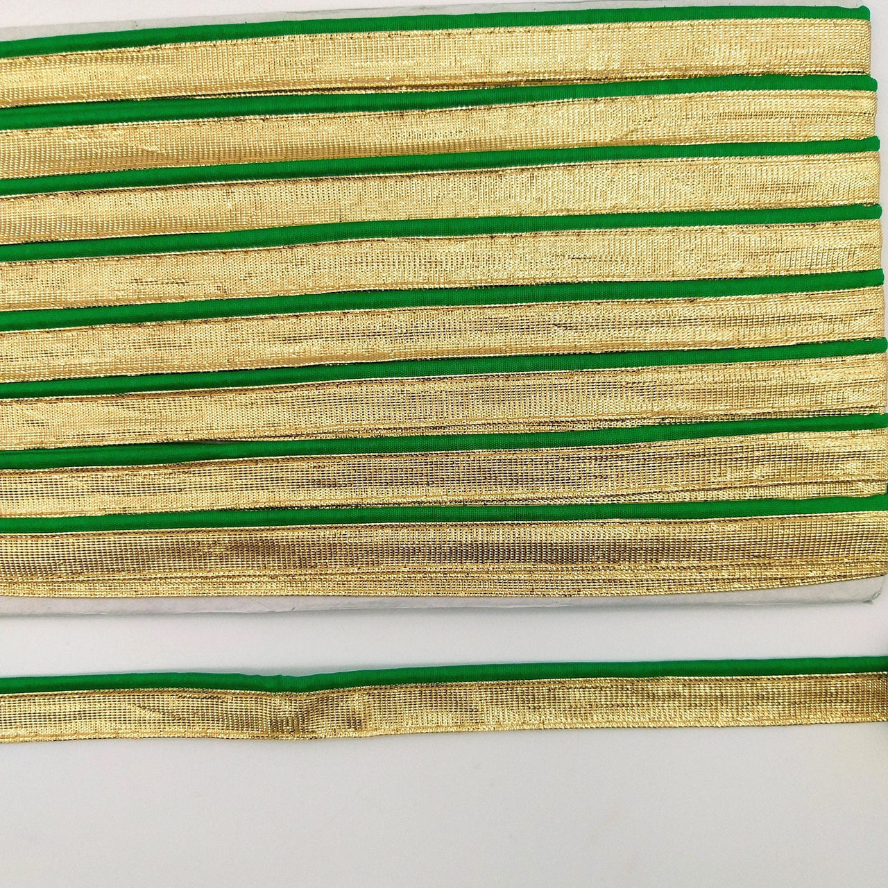 3 Yards, Flanged Insertion Gold Fabric Trim With Green Piping, 15mm Cord piping Trim Decorative Sewing Edge Trim Flanged Piping Cord
