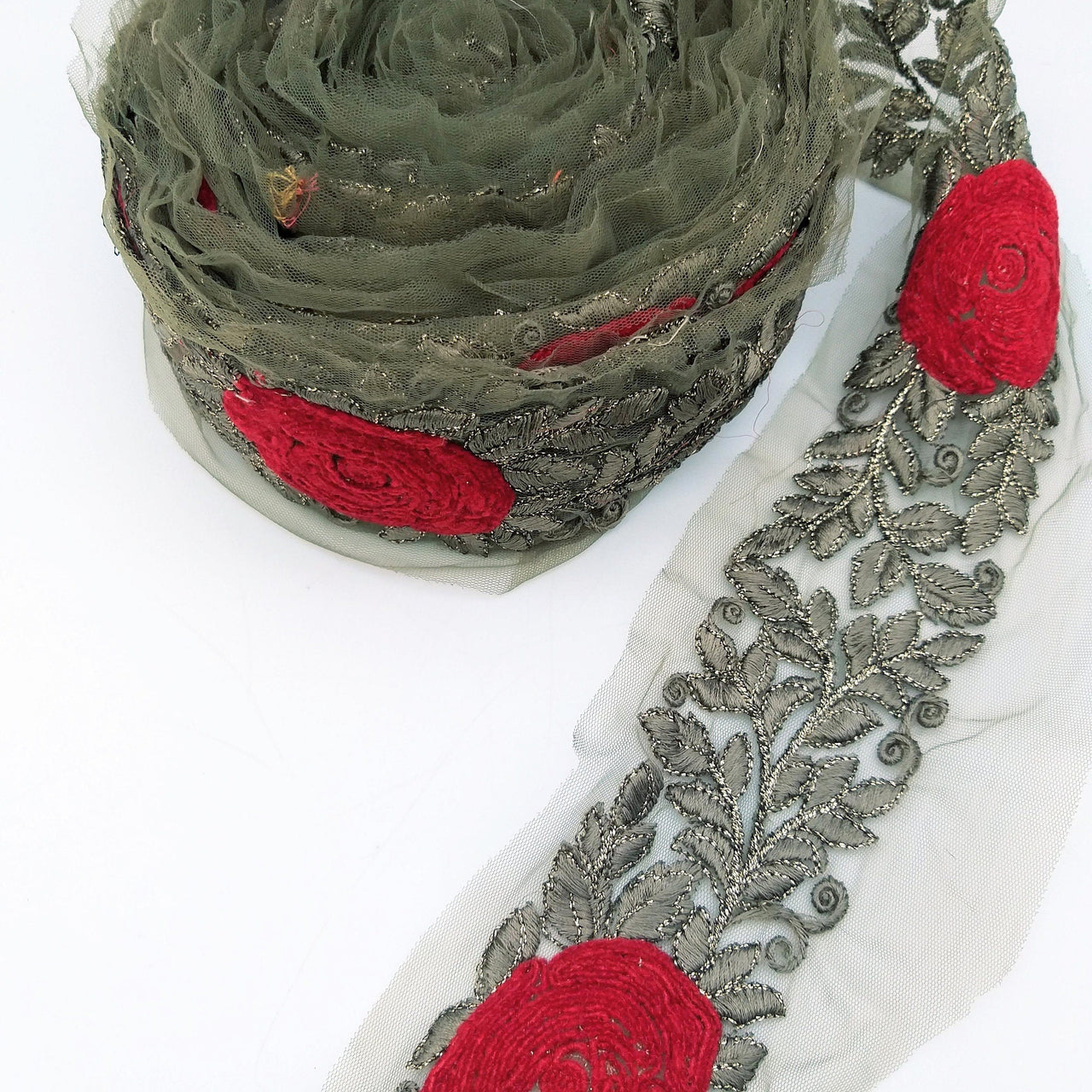 Grey Net Fabric Lace Trim with Floral Embroidery, Lace Trim, Sari Border
