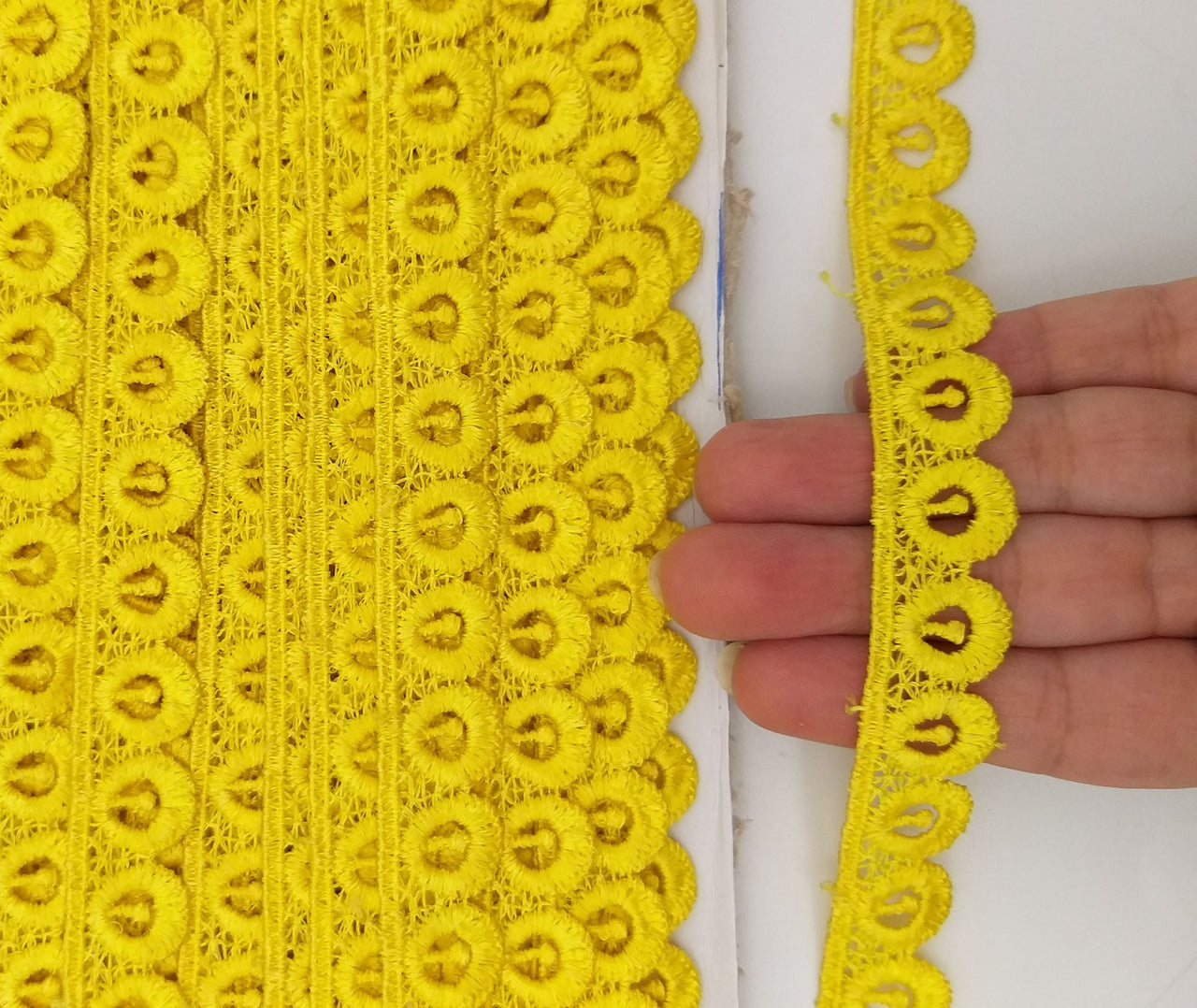 9 Yards Yellow Embroidery Polyester Lace Trim, Approx. 18mm Wide, Fringe Trim