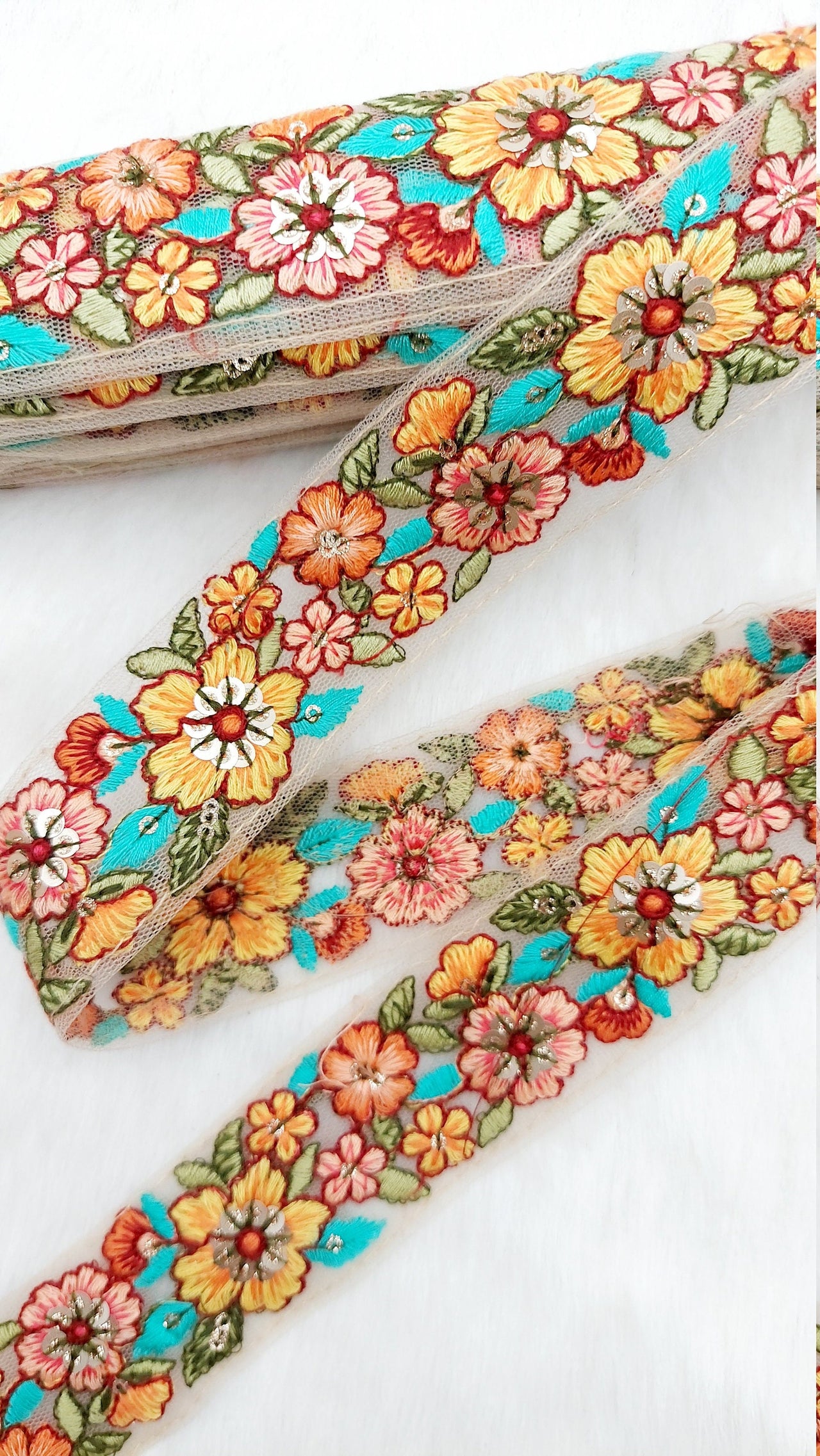 9 Yards Beige Net Lace Trim Floral Embroidered, Floral Sari Border, Decorative Trim