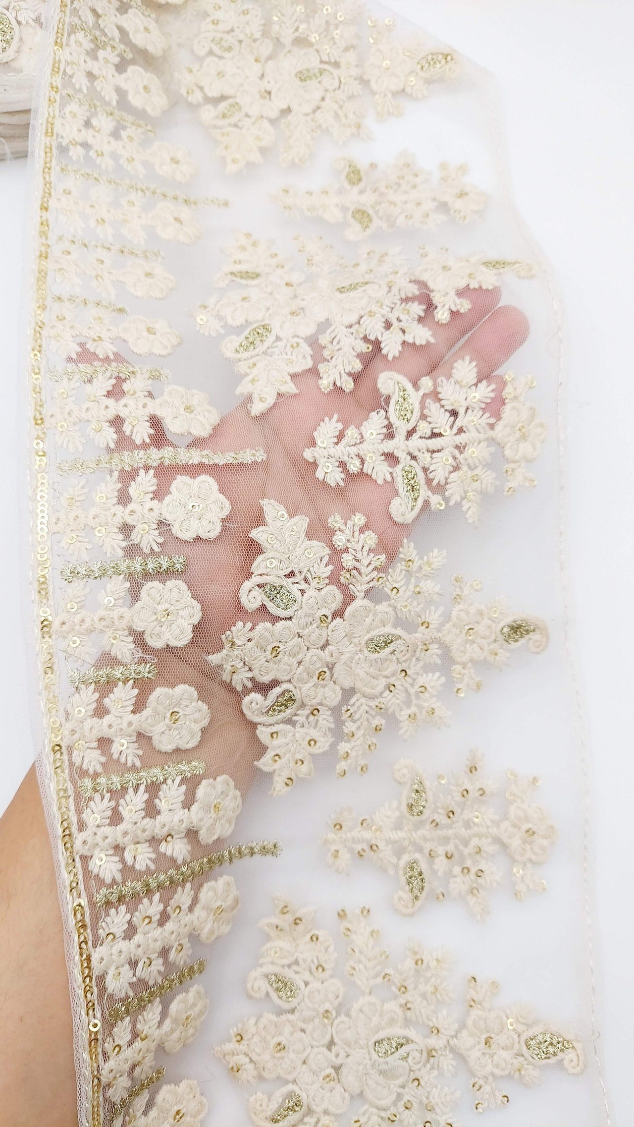 9 Yards Off White Net Lace Trim Floral Embroidery and Gold Sequins, Floral Sari Border, Decorative Trim