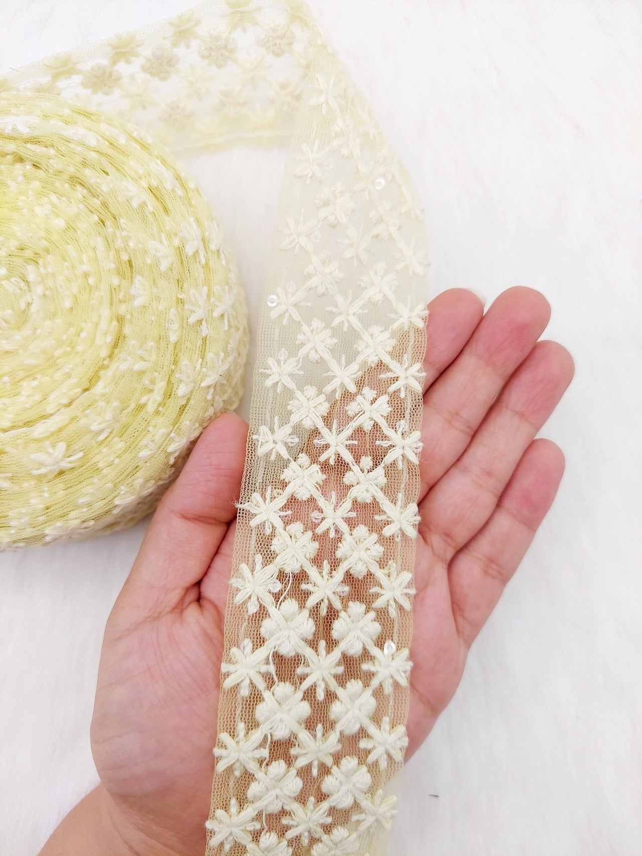 9 Yards Soft Net Lace Floral Embroidery and Sequins, Sari Border, Decorative Trim