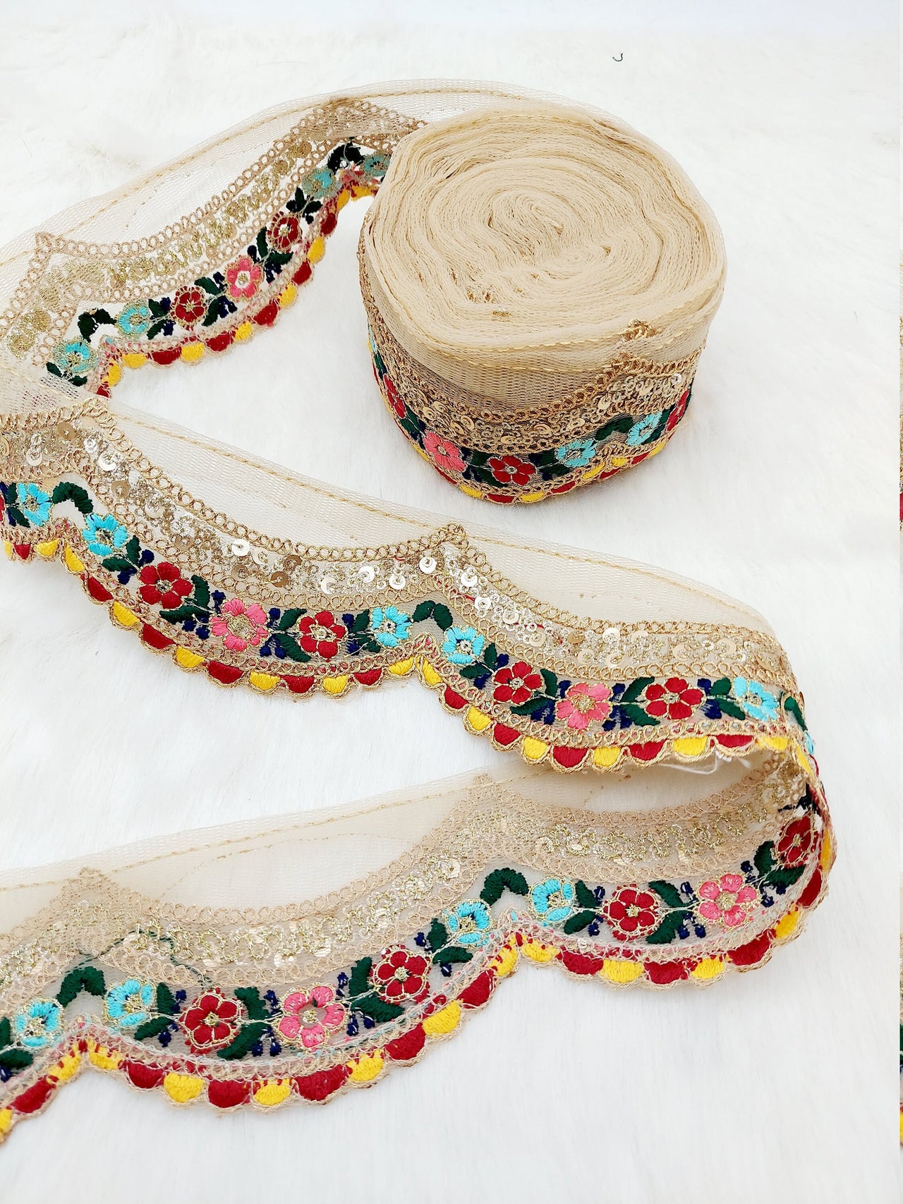 9 Yards Scallop Sequin Floral Border, Beige Shimmer Tissue Fabric Lace Trim Flowers Embroidery, Floral Sari Trimming