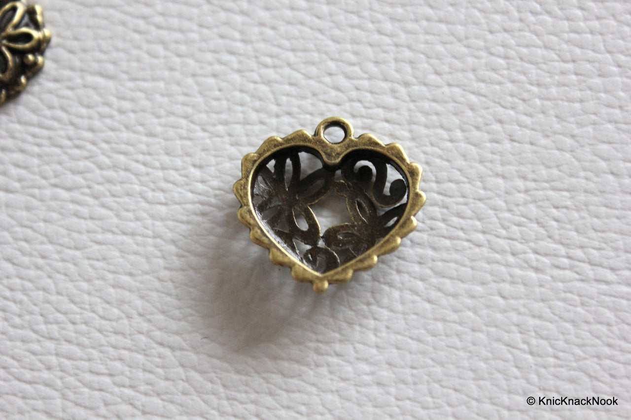 5 x Zinc Alloy Bronze Heart pendants