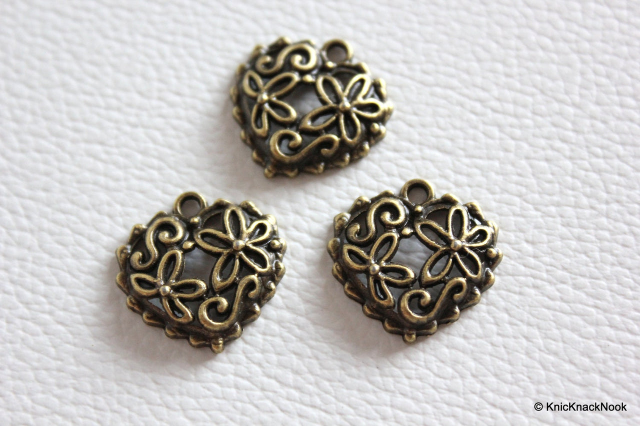 5 x Zinc Alloy Bronze Heart pendants