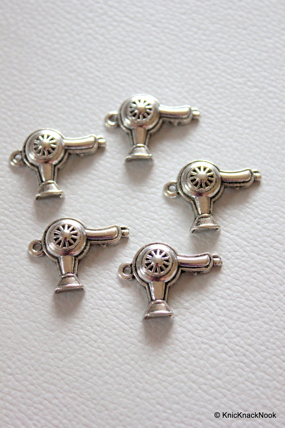 5 x Zinc Alloy Hair Dryer/ Air Blower Pendants / Charms
