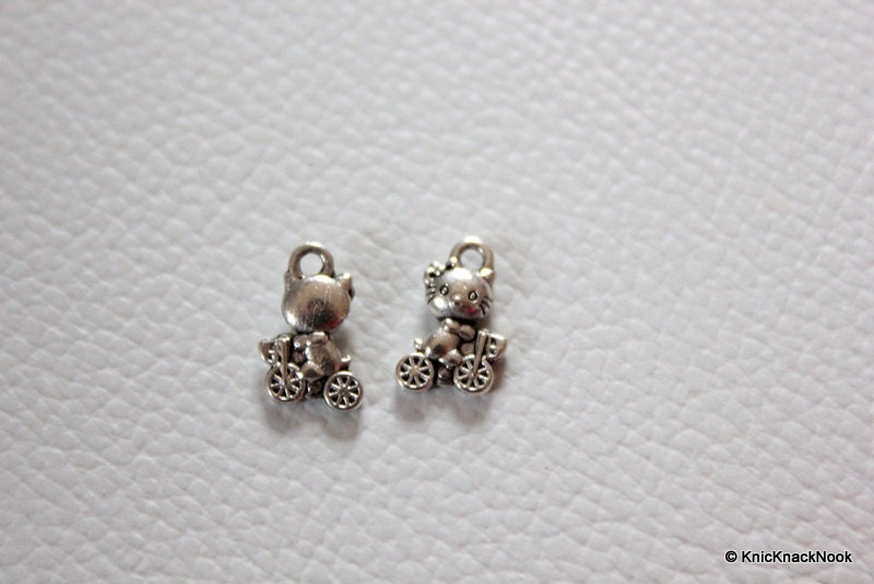 10 x Tibet Silver Cat / Kitty on a Bike Charms