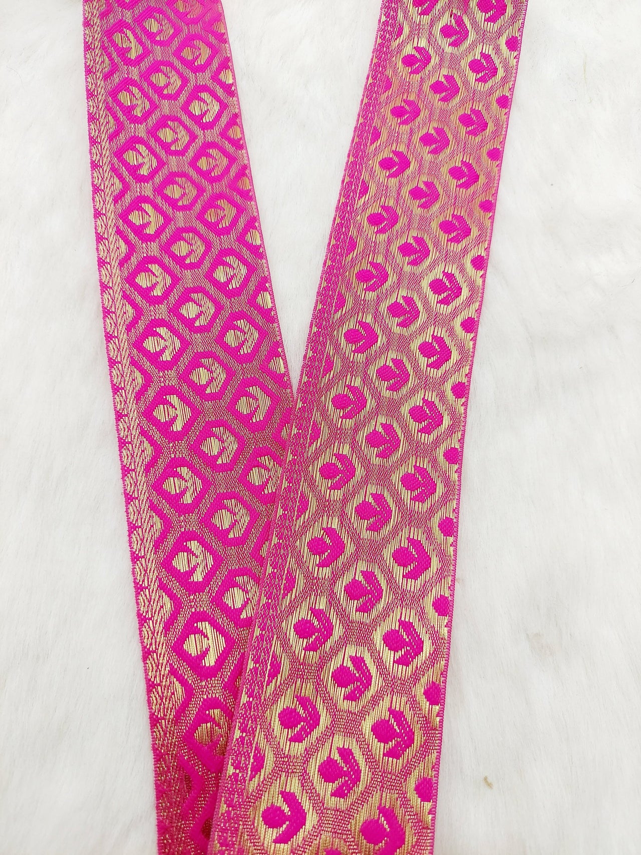Jacquard Saree Border, Fuchsia Pink And Gold Woven Thread Work Trim, Jacquard Trimming Decorative Trim