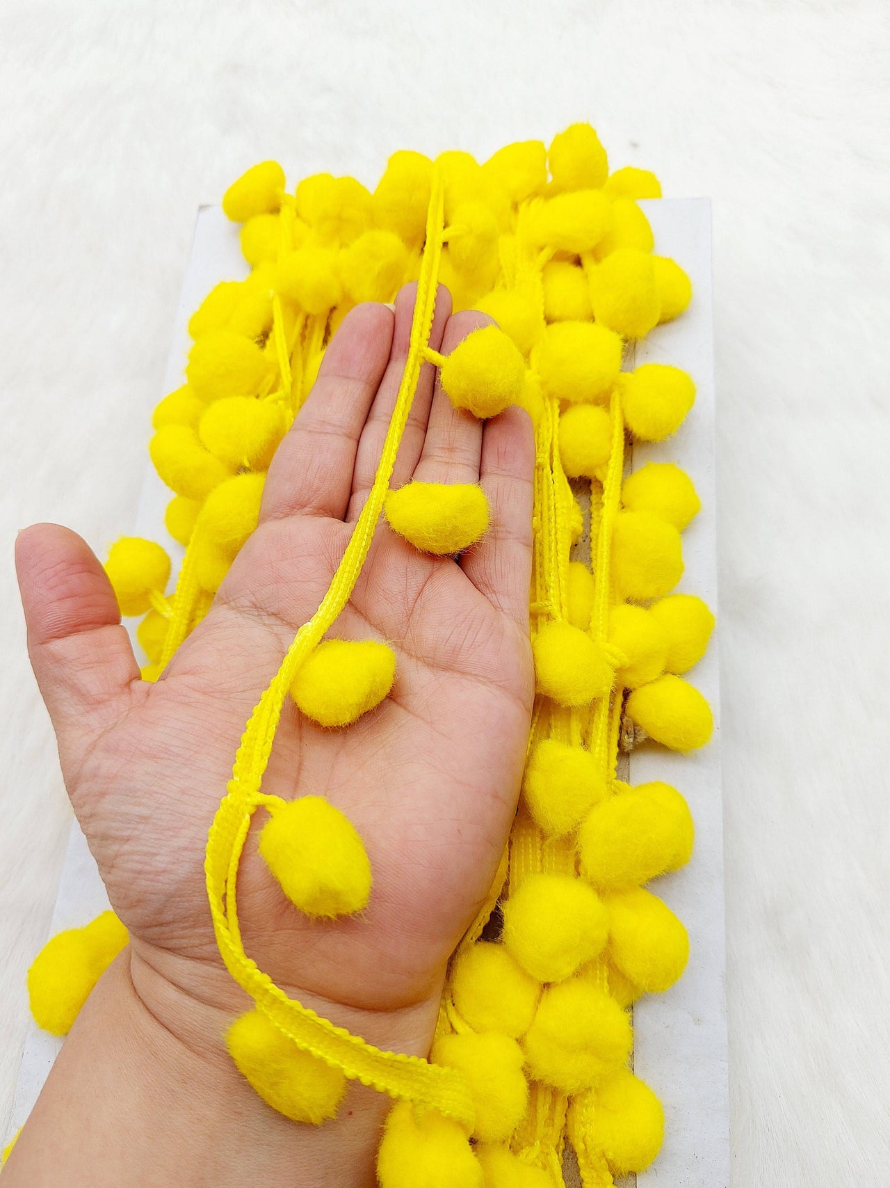 9 yards x Wholesale Tropical Pom Pom Fringe Trim, Pompom Trimming, Tassels