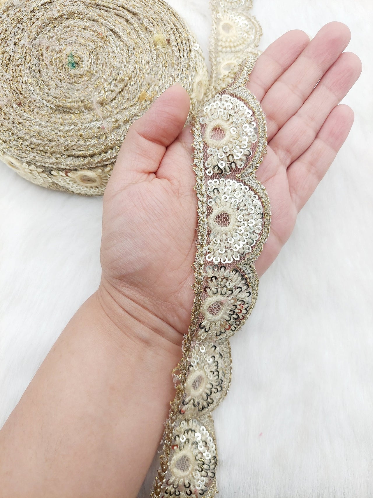 Gold Sequins Embroidery Net Fabric Scallop, Cutwork Lace Trim, Decorative Trim