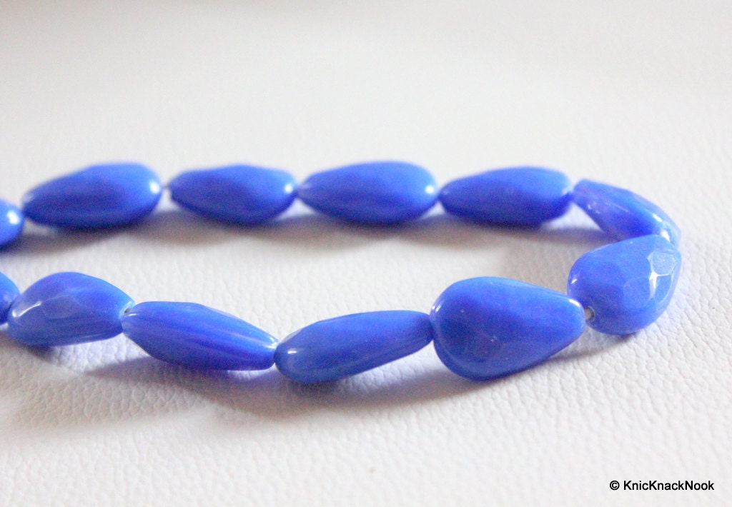 7 x Blue Faceted Opaque Glass Briolette Beads 20x12mm