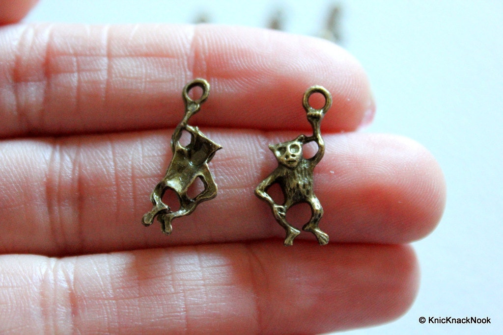 10 x Zinc Alloy Bronze Tone Monkey Charms Pendants 21x9x3mm