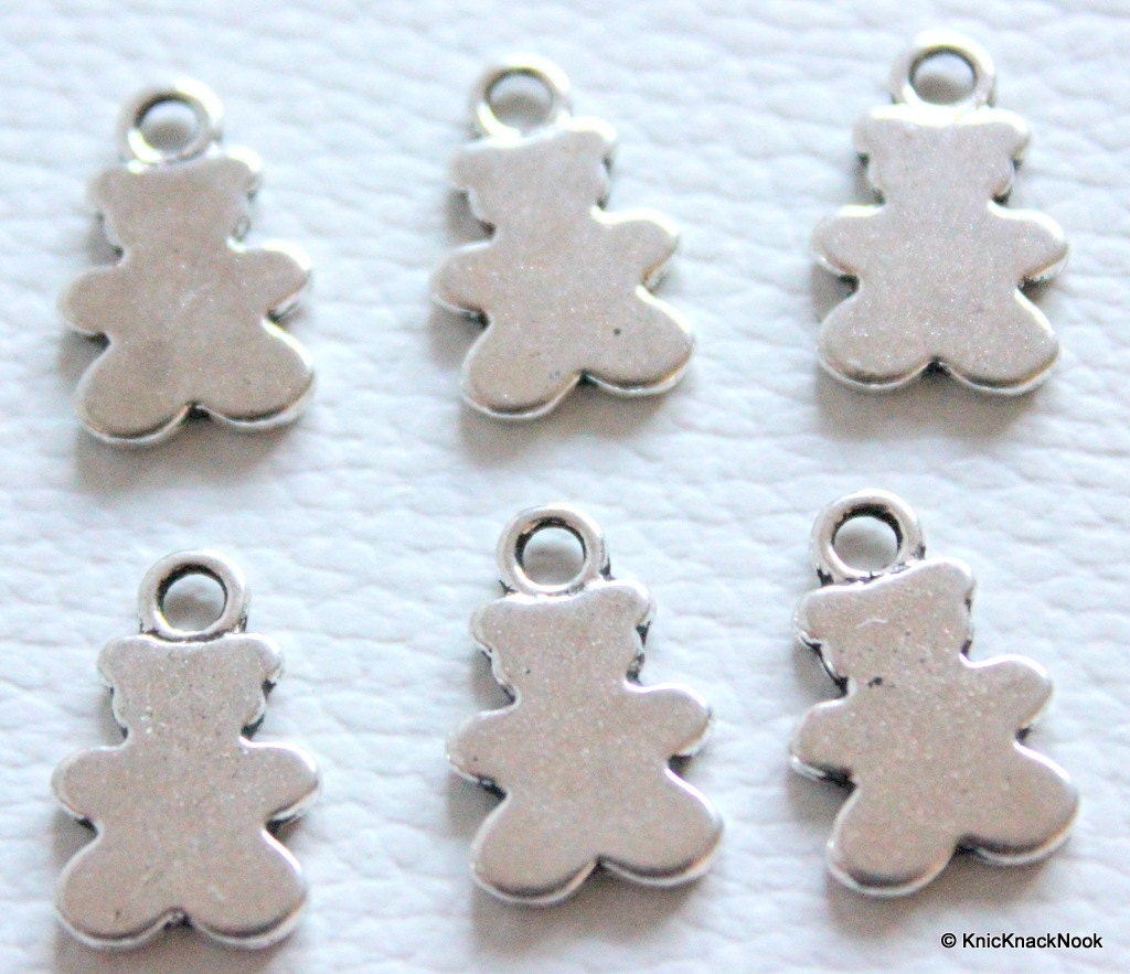 6 x Silver Tone Bear Charm Pendants 16mmx10mm