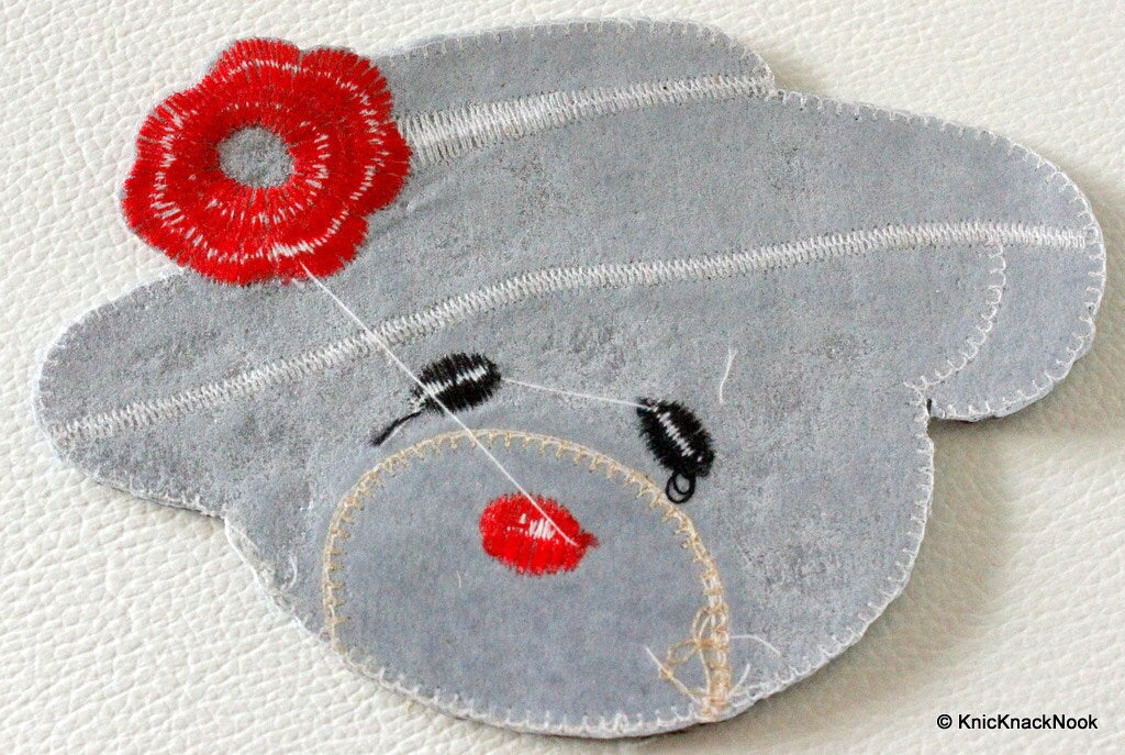 1 x Gray Bear Embroidered Applique Patch
