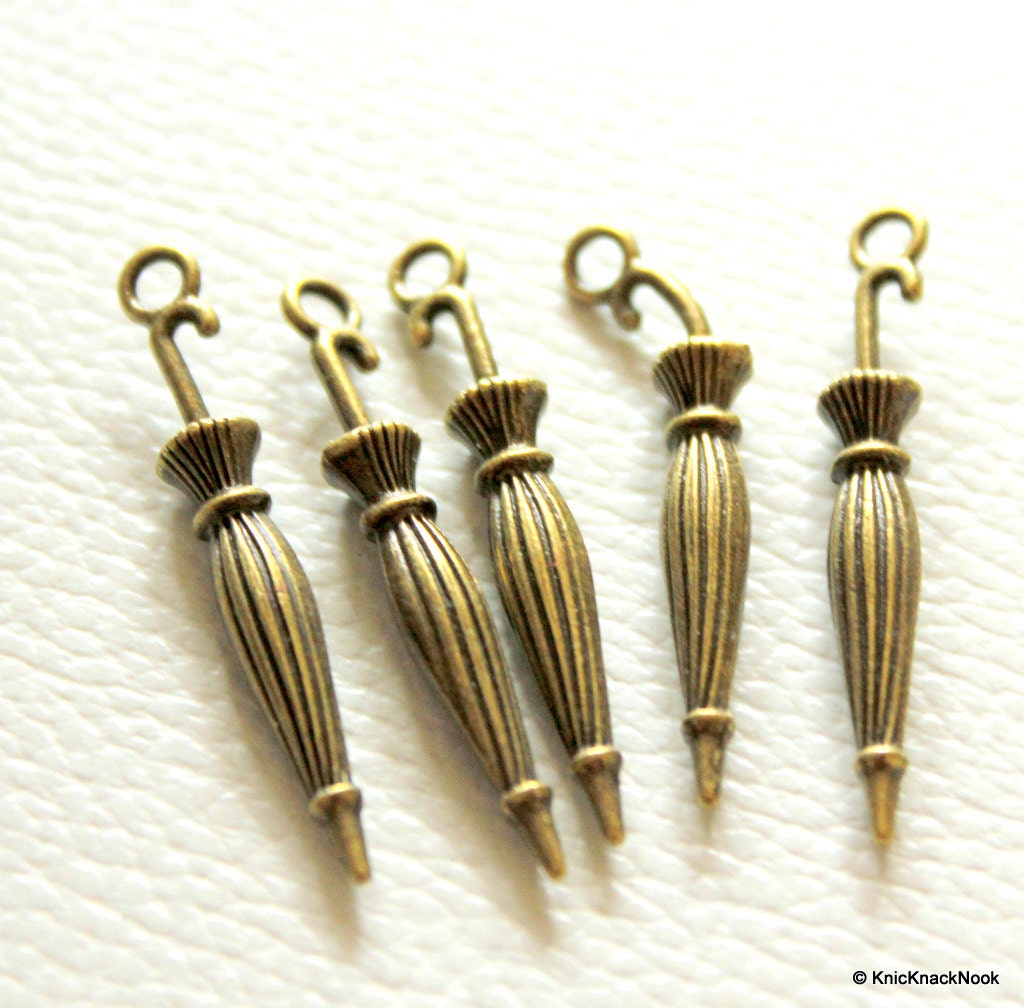 5 x Umbrella Bronze Tone Charms