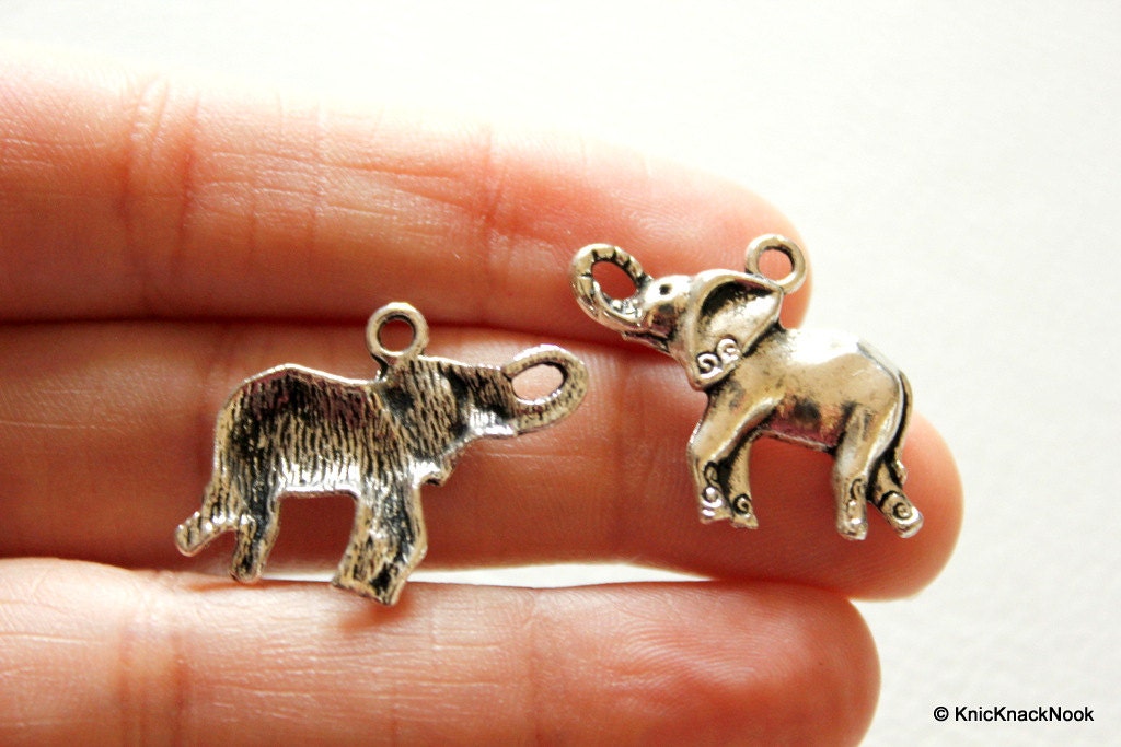 5 x Elephant Silver Tone Charms
