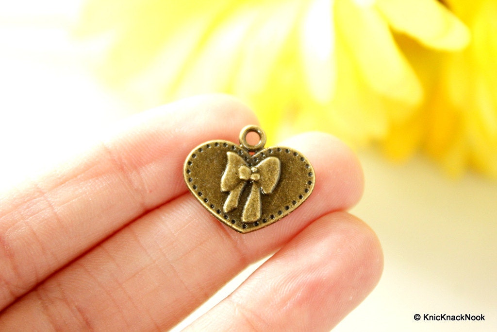 5 x Zinc Alloy Bronze Heart Bow Charms