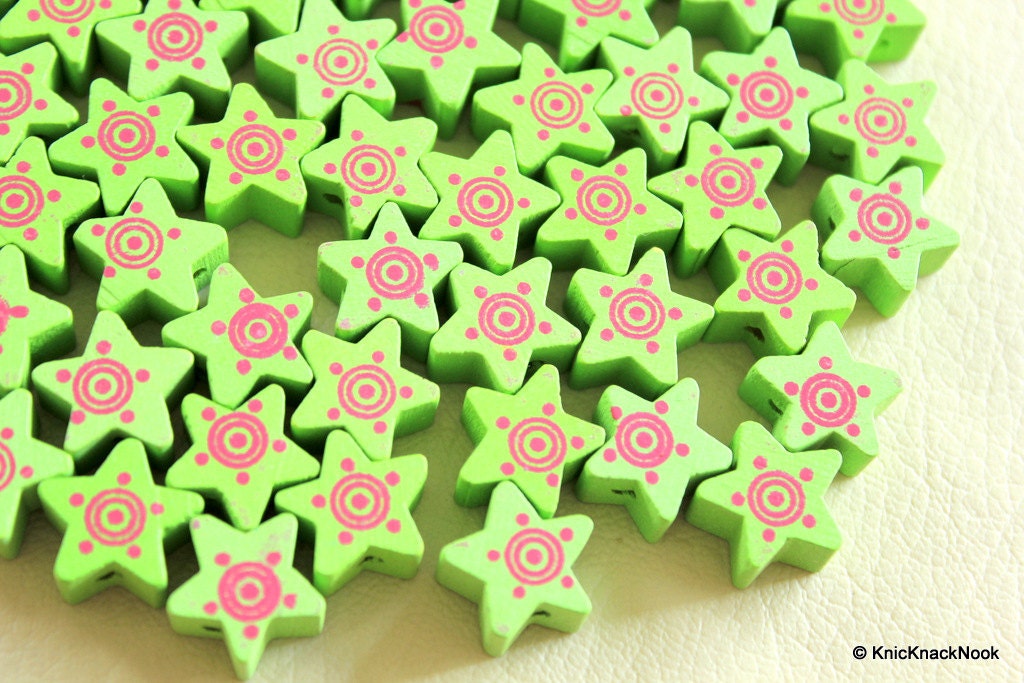 Green Wood Star Beads x 10