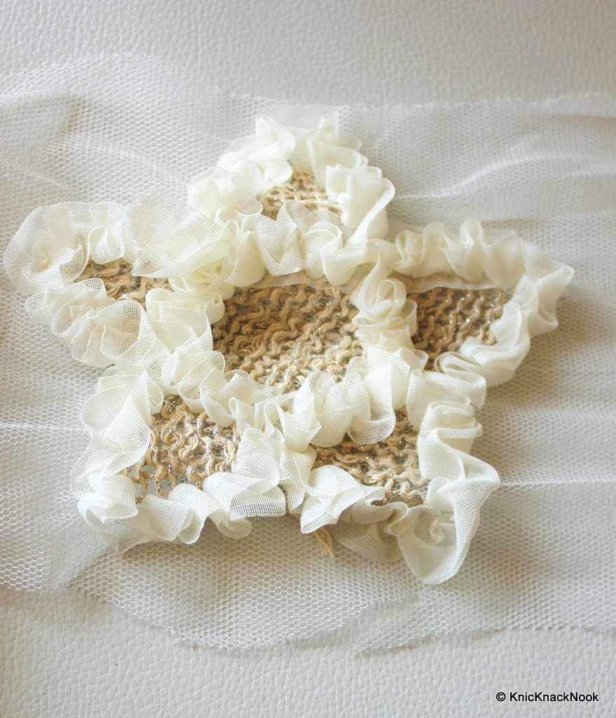 White And Beige Shabby Star Trim, Fabric Applique - 030315A175