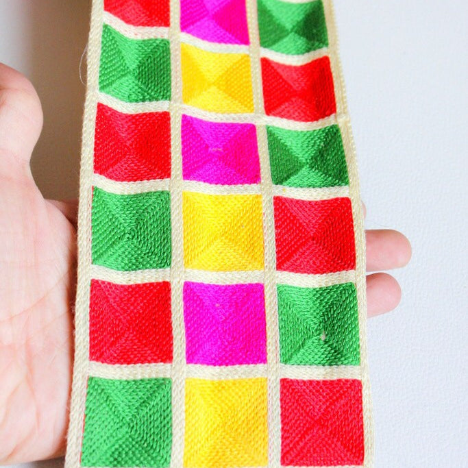 Beige Trim With Green, Pink, Red And Yellow Square Pattern Thread Trim