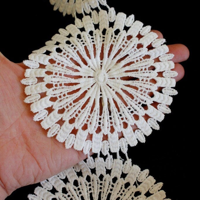 White Embroidery Cotton Circle Shape Lace Trim, Approx. 12cm Wide