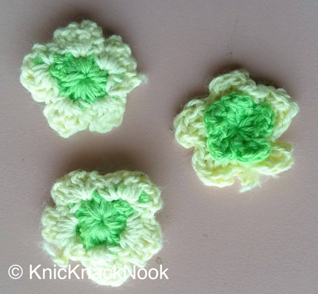 Green Crochet Flower Appliqué x 3 - 200317A115G