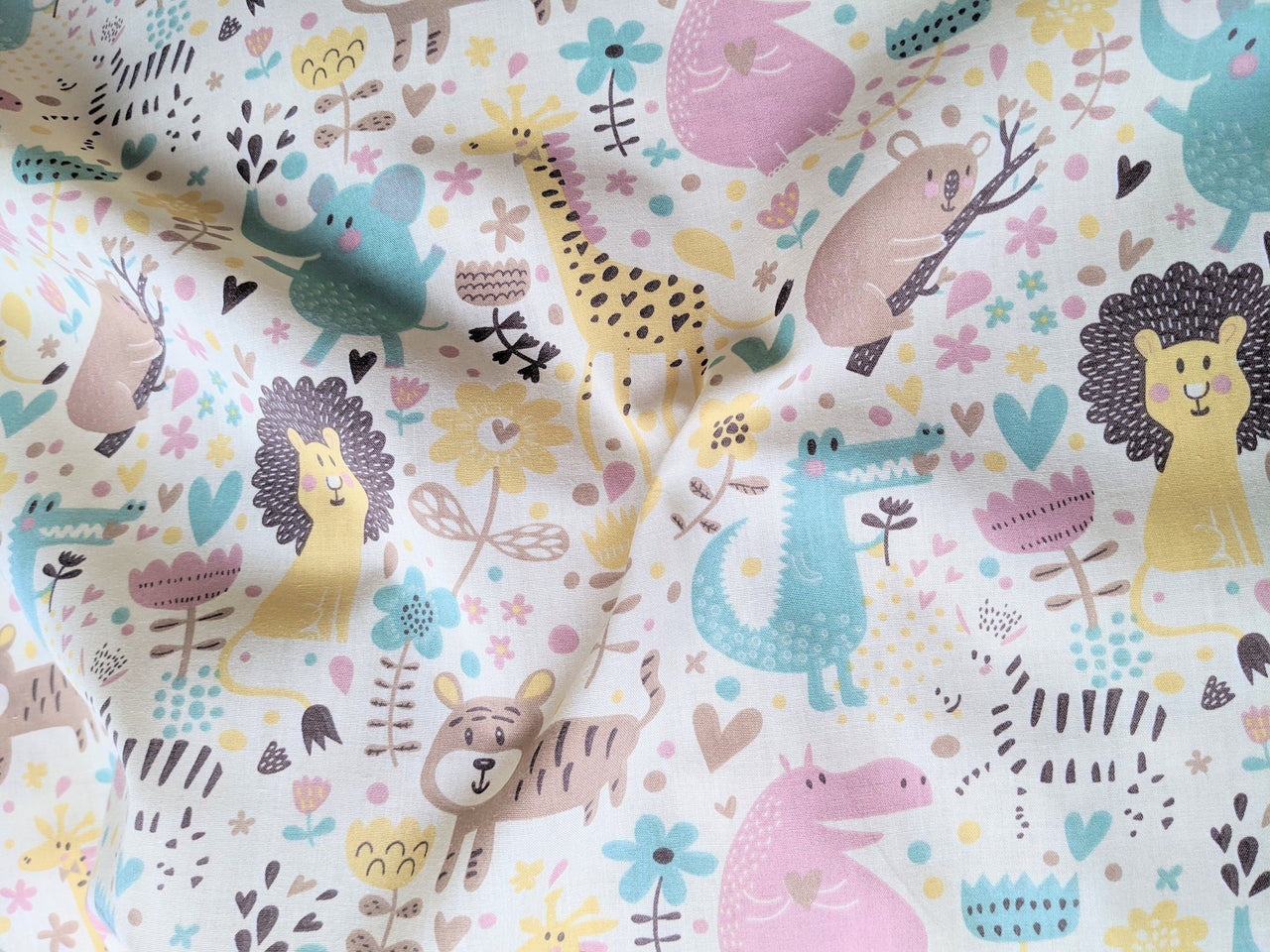 Jungle Animal Fabric, Polycotton Fabric, Love Animals Forest Fabric Sewing Fabric Nursery Fabric Quilting Craft Fabric by Half metre / metre