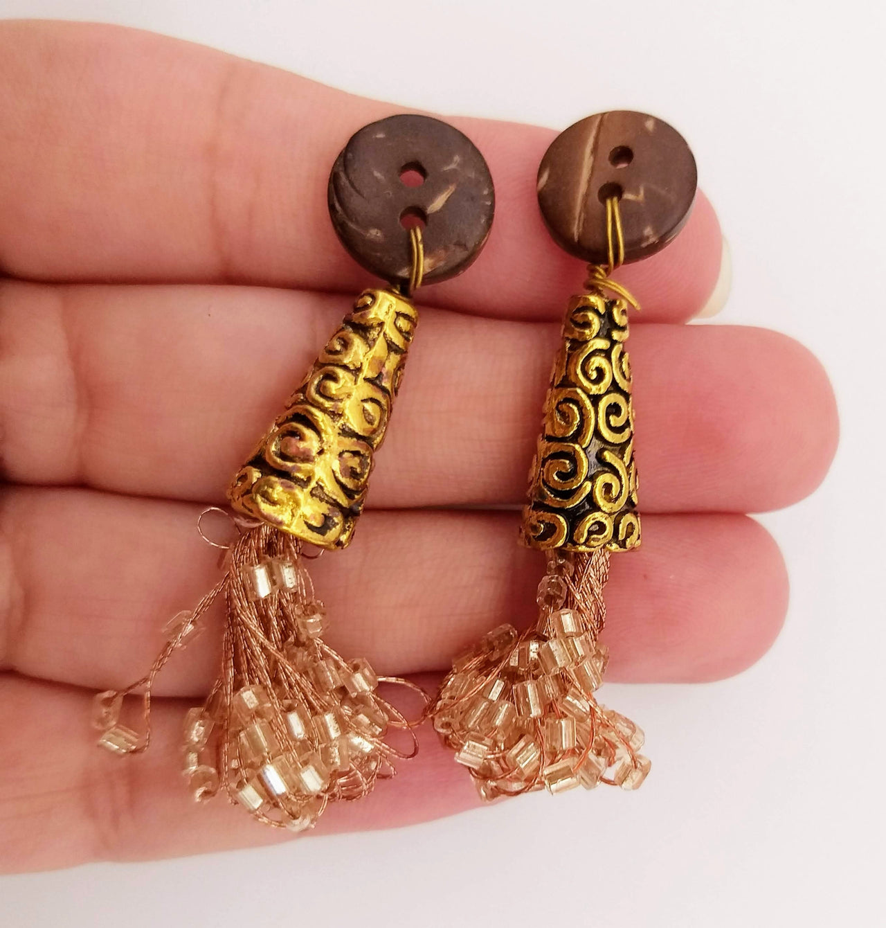 Wooden Button with Handcrafted Beaded Tassel, Decorative Buttons, Metal Cone Tassel Buttons
