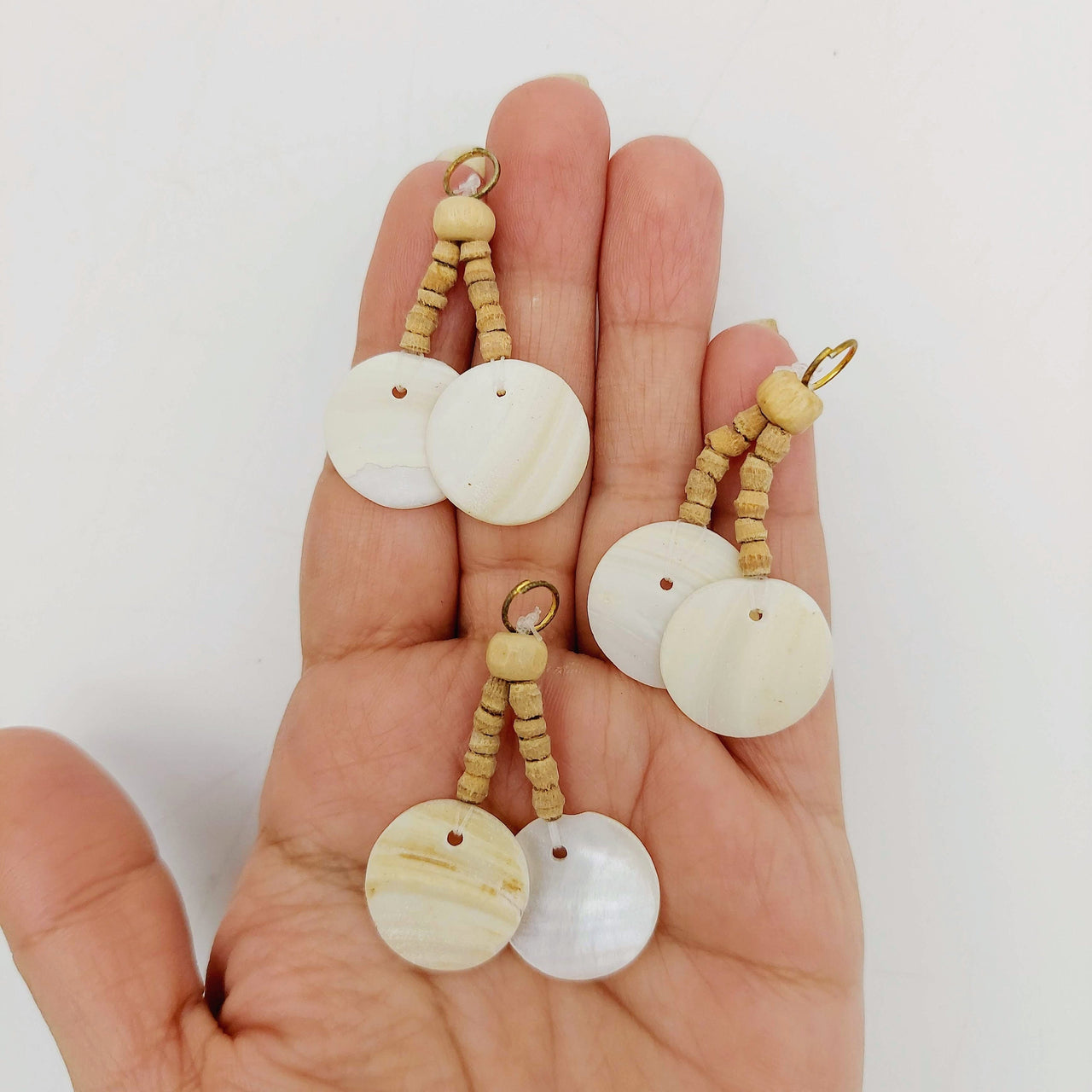 Seashells Handmade Tassel with Wood Beads, Boho Tassel Latkan, 1 Pair