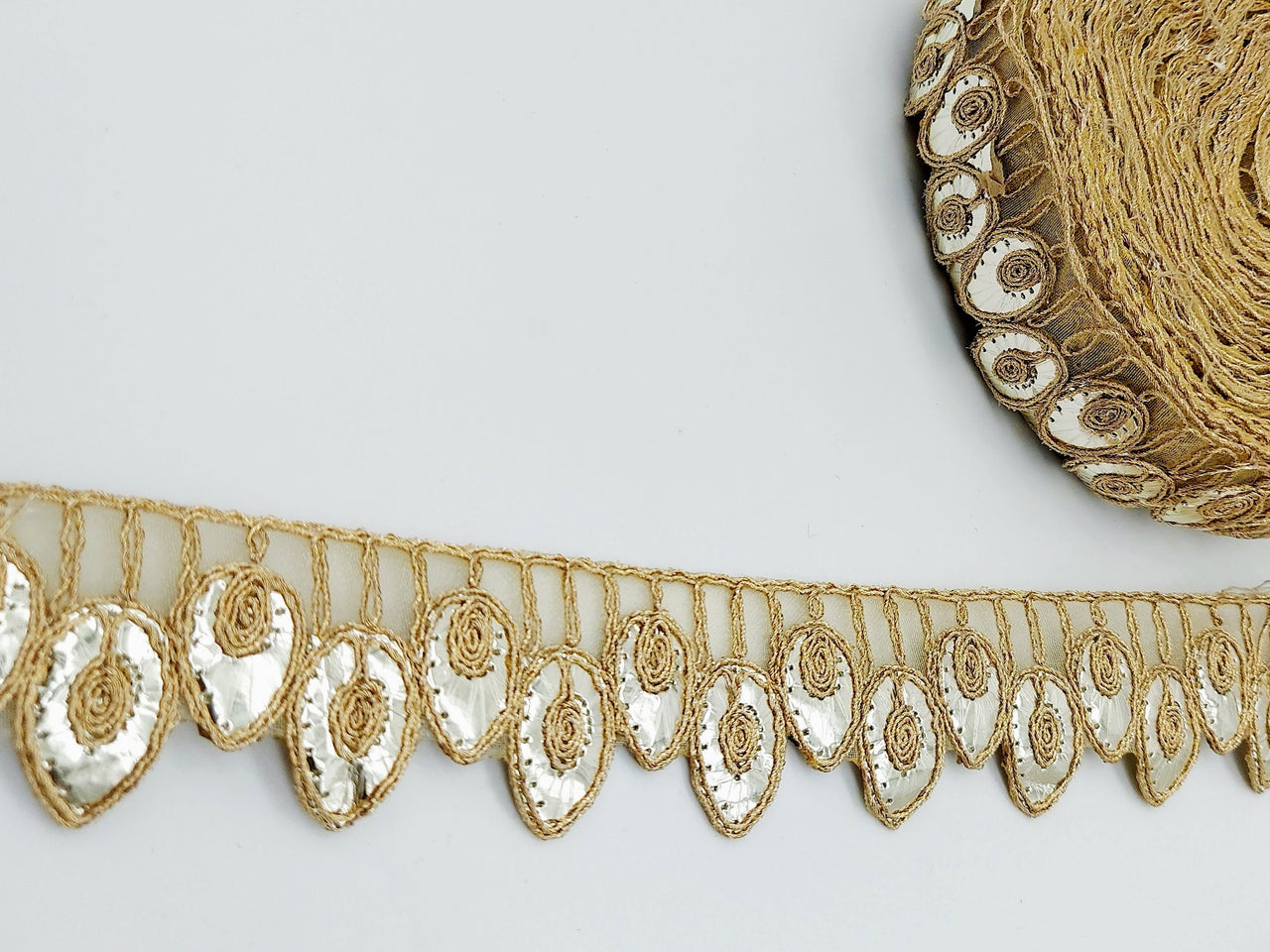 9 Yards Sheer Gold Tissue Fabric Scalloped Lace Trim with Indian Gold Foil Work Gota Patti Sari Border
