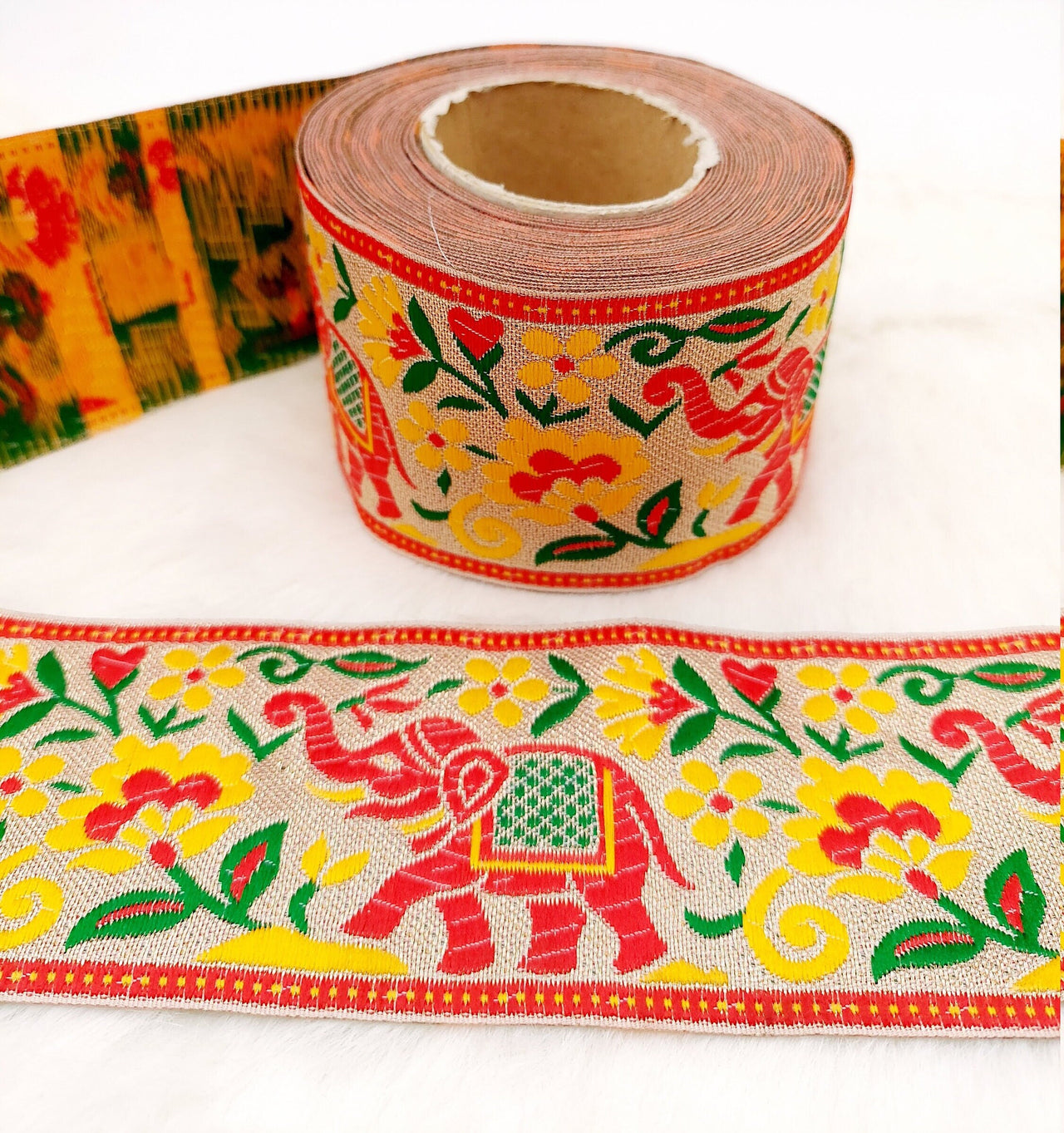 9 Yards Shimmer Jacquard Brocade Sari Border Trim, Indian Woven Ribbon, Elephant Trim