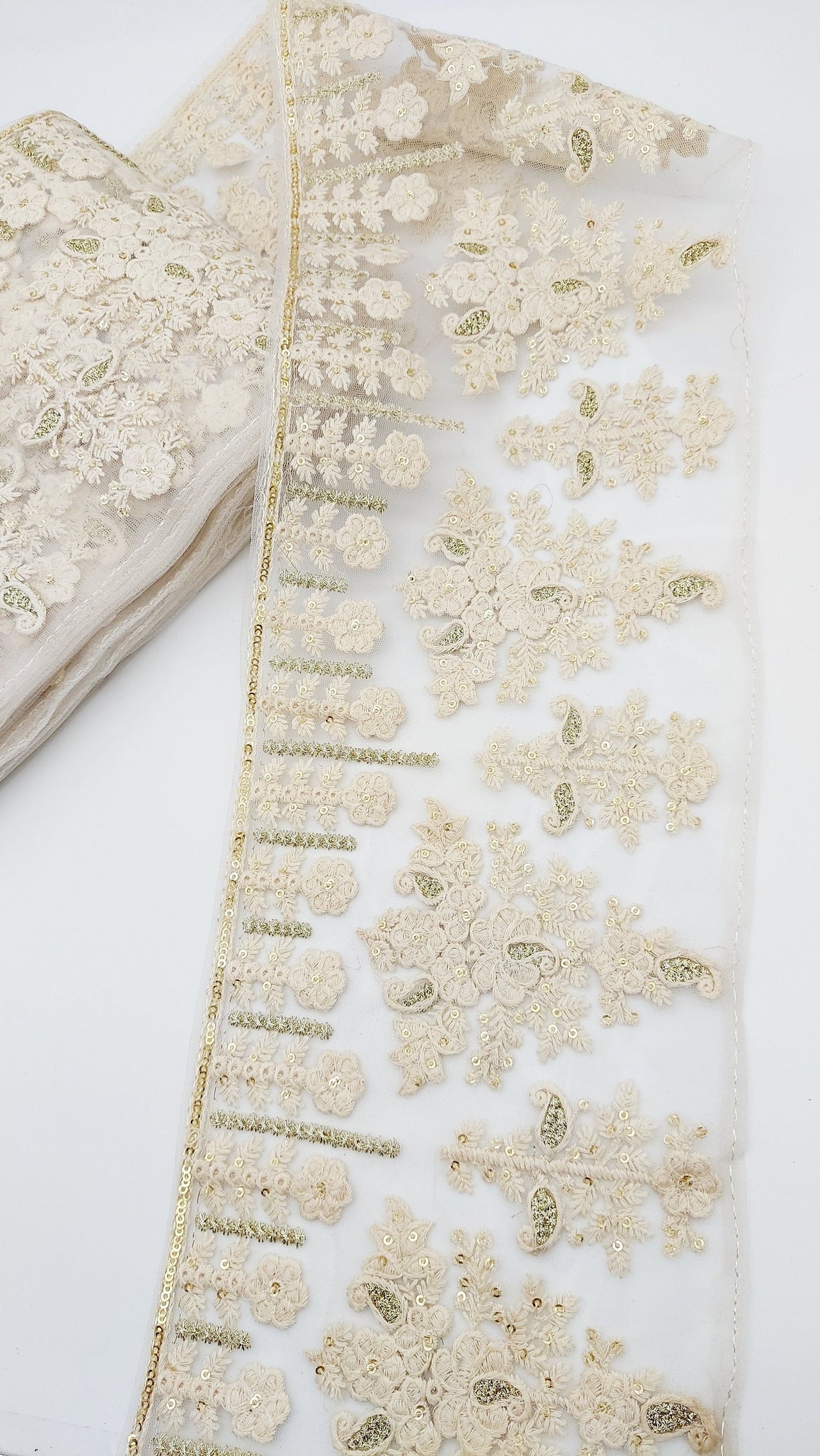 9 Yards Off White Net Lace Trim Floral Embroidery and Gold Sequins, Floral Sari Border, Decorative Trim