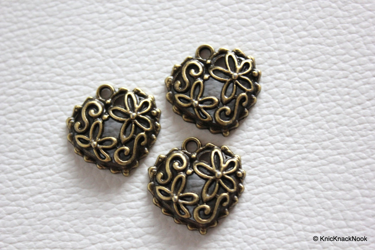 5 x Zinc Alloy Bronze Heart pendants