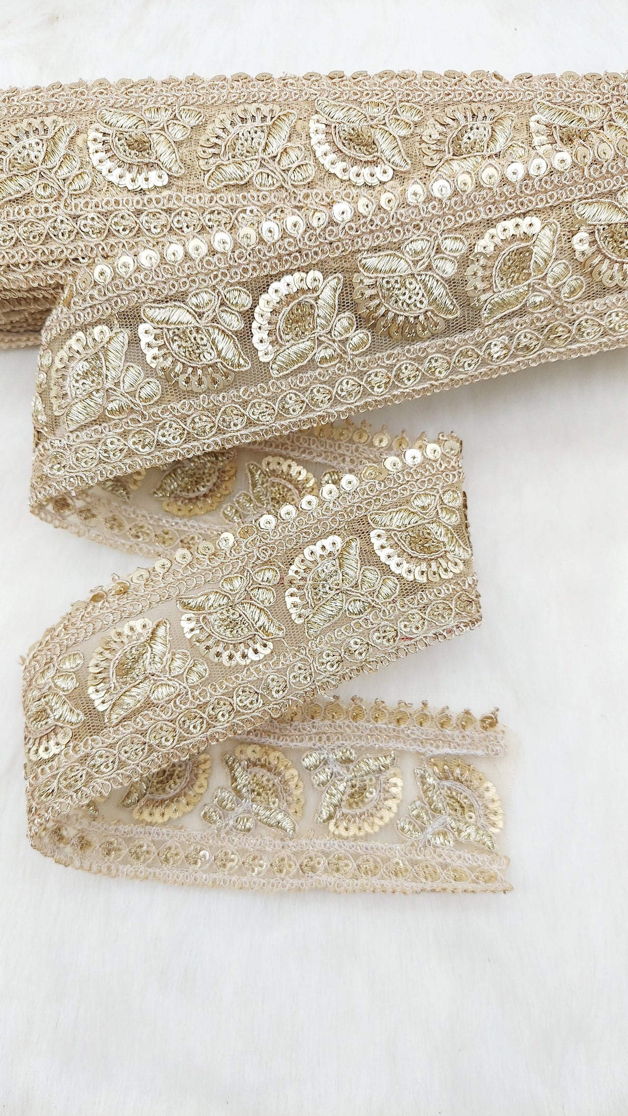 Gold Sequins Trim 2 Yards Decorative Floral Embroidered Lace Sari Border Costume Ribbon Crafting Sewing Tape
