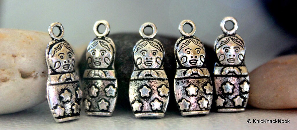5 x Tibet Silver Russian Doll with Star design Charms / Pendants 22mmx9mm