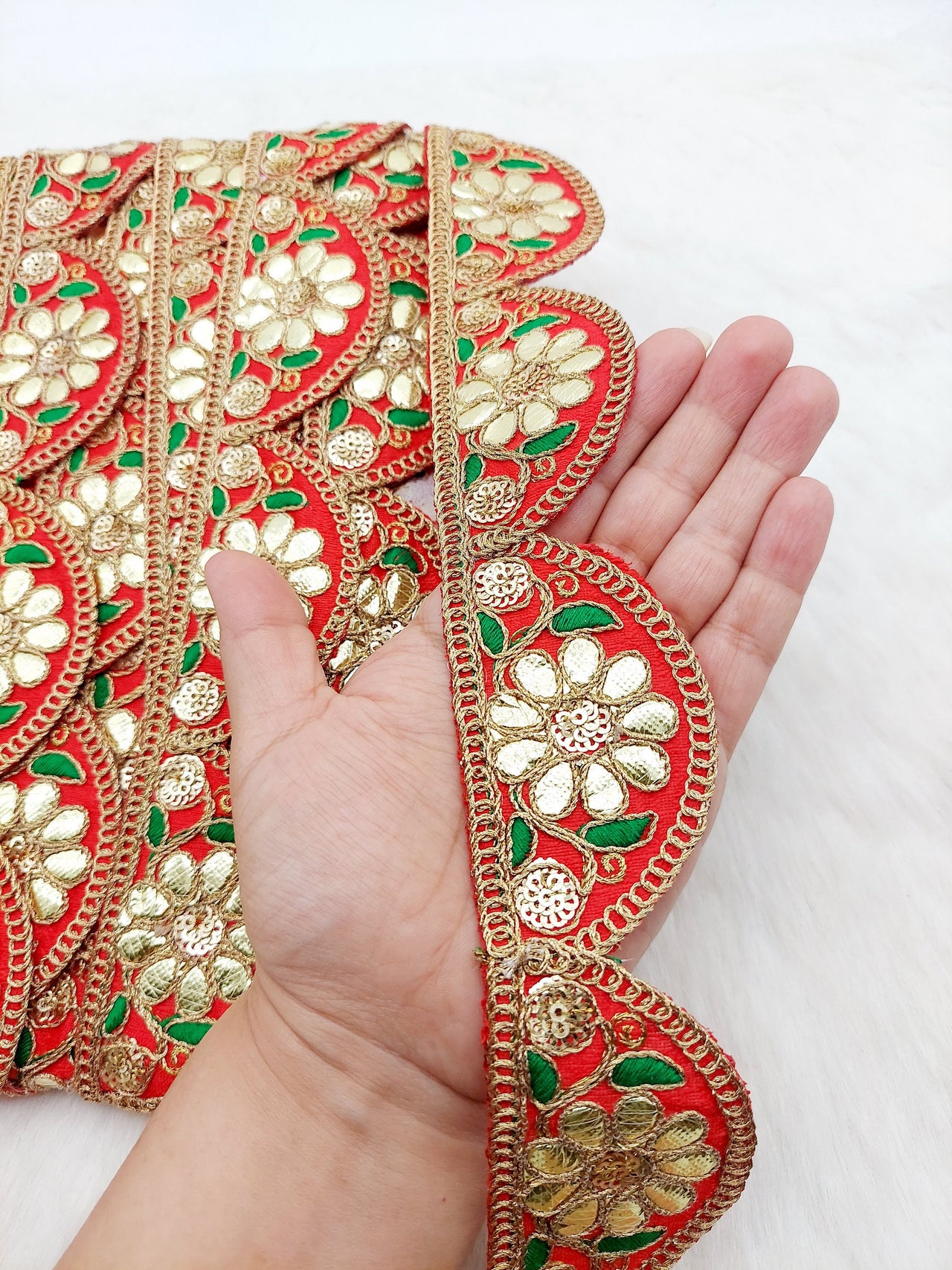 9 Yards Silk Fabric Scalloped Lace Trim, Indian Gold Foil Work Embroidery Gota Patti Sari Border Decorative Trim Craft Lace