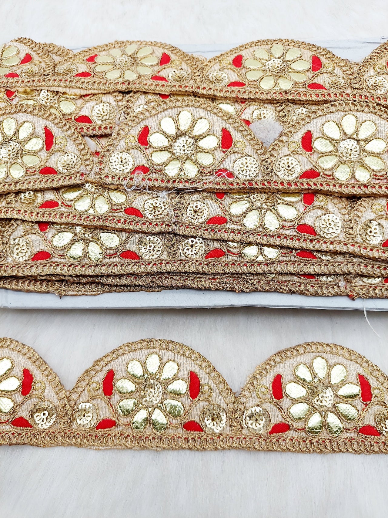 9 Yards Silk Fabric Scalloped Lace Trim, Indian Gold Foil Work Embroidery Gota Patti Sari Border Decorative Trim Craft Lace