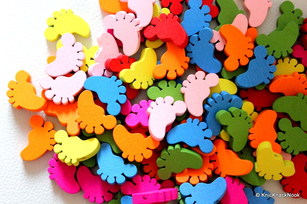 10 x Multicolor Wood Feet  Beads 22mm x14 mmx5mm