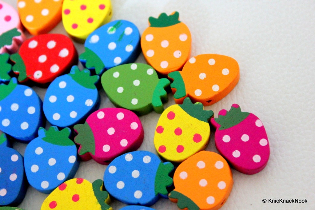 10 x Multicoloured Strawberry Shaped Wood Beads