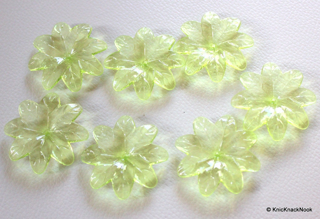 7 x Green Flower Transparent Acrylic Beads 3.8cmx3.5cm