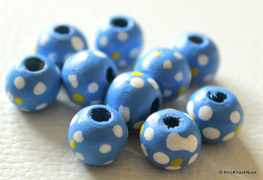 20 x Blue Wood Beads with Handpainted Flowers 10mmx9mm
