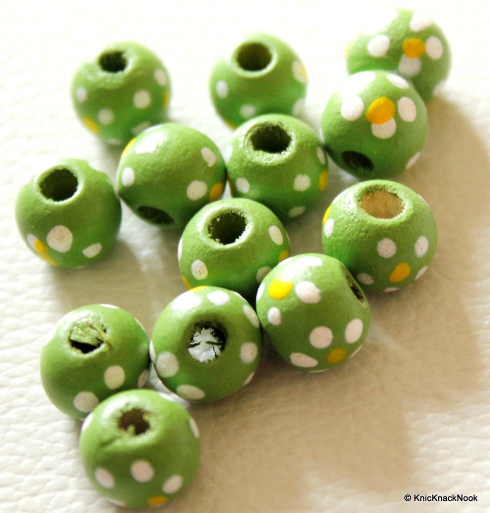 20 x Green Wood Beads with Handpainted Flowers 10mmx9mm