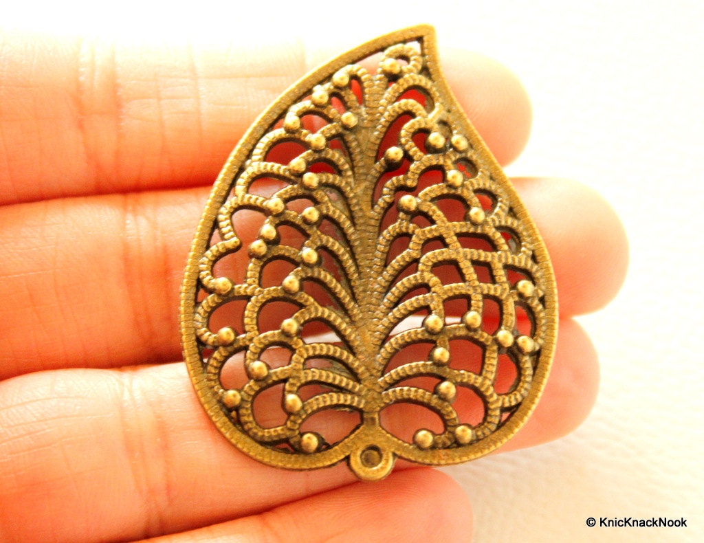 Filigree Leaf Bronze Pendant